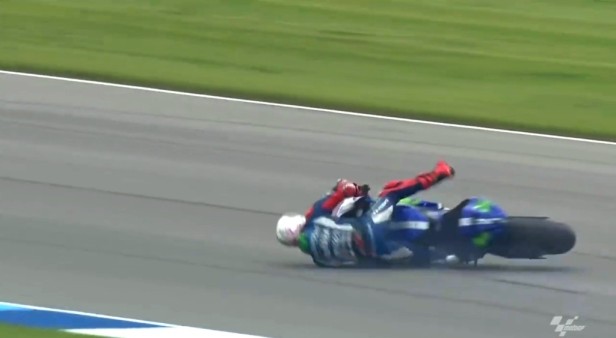 watch-jorge-lorenzo-s-only-crash-so-far-this-year-video_3